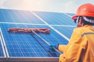 Cost Comparison Between Solar vs. Traditional Lights