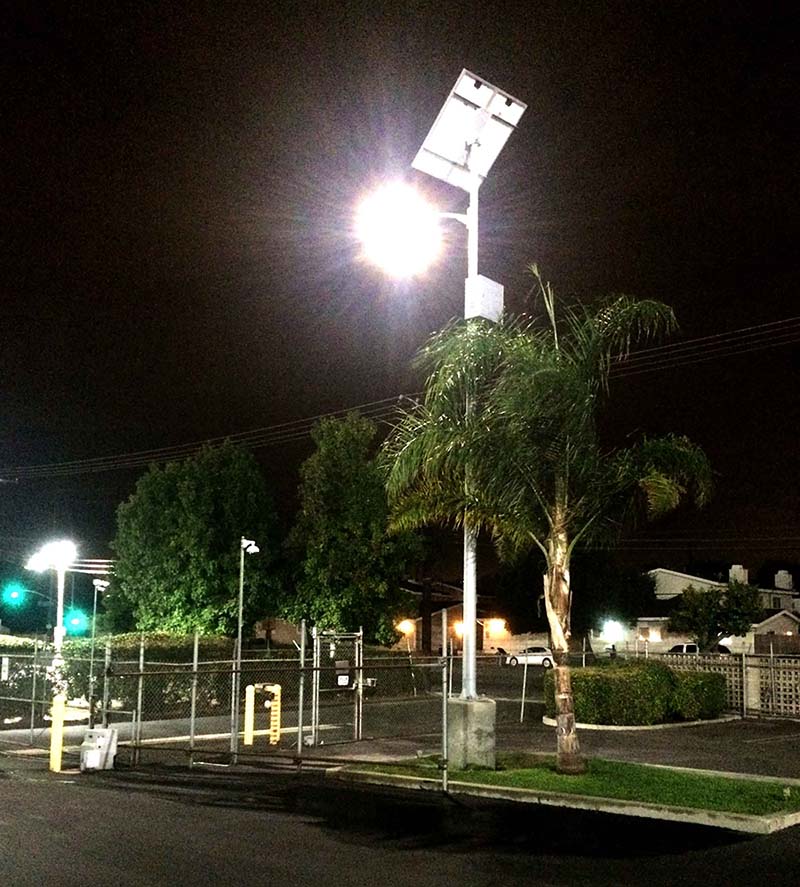 CBRE/Siemens | Solar Parking Lot Lighting
